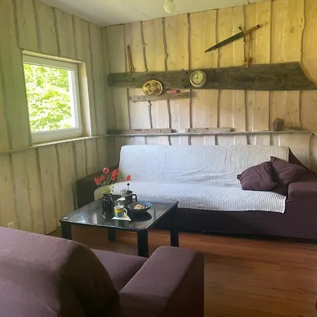 Raasu Puhkemaja Praakli